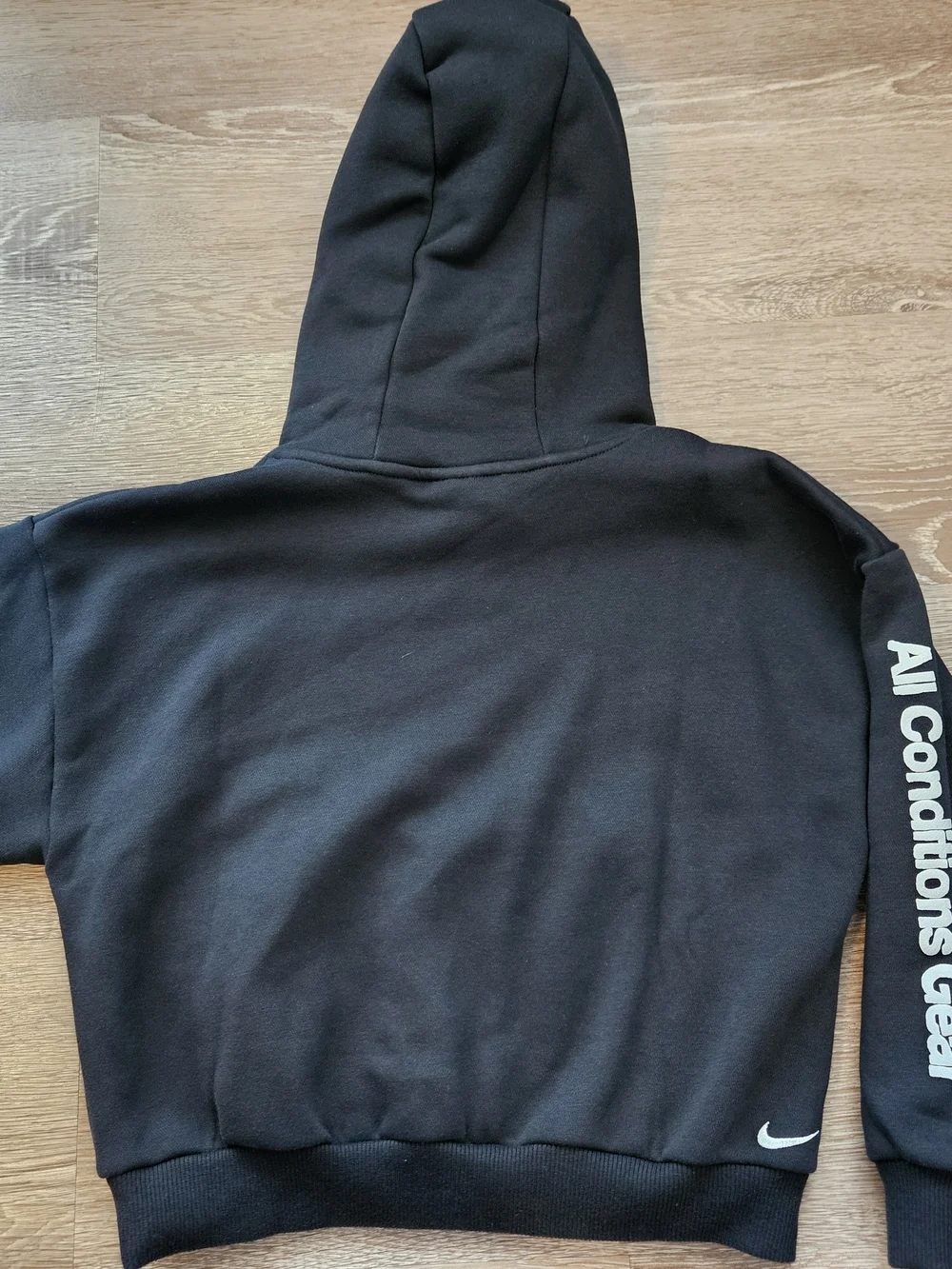 Nike ACG Icon Fleece Graphic Kids' Black  Hoodie with Sleeve Logo Size Small